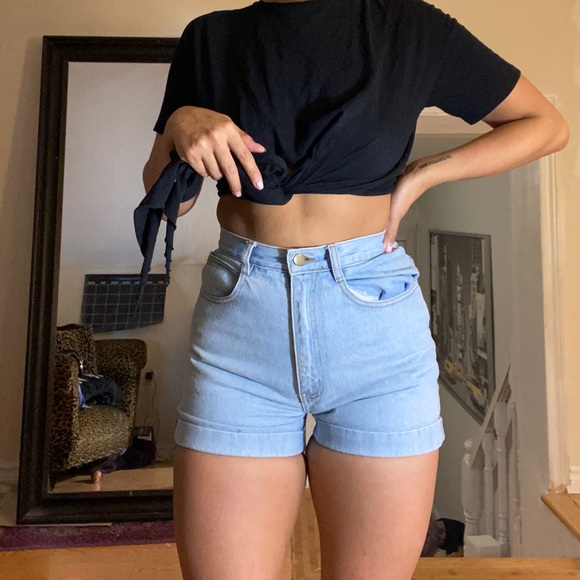 Pants - Highwaisted shorts